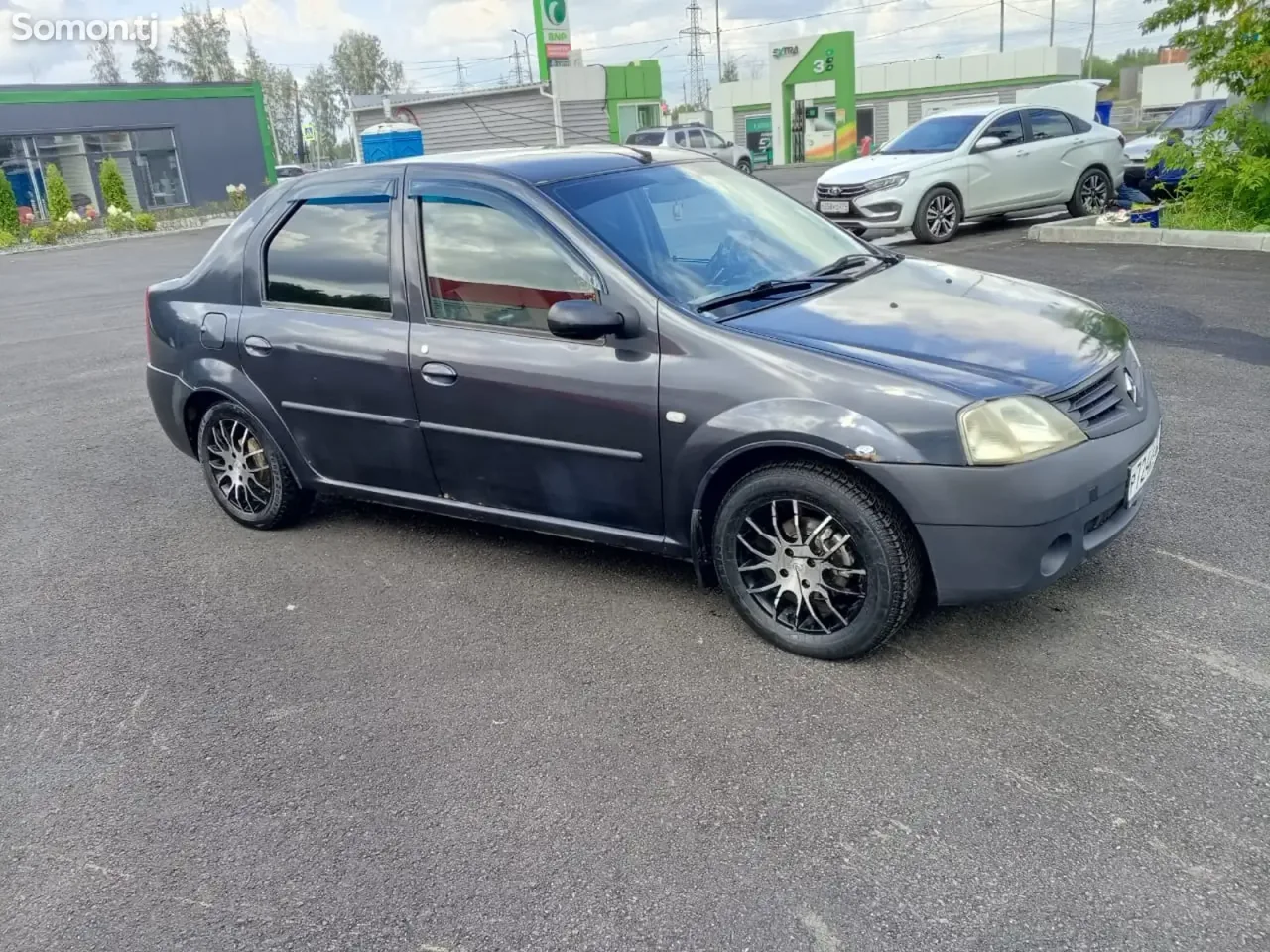 Renault Logan 2006 · 1.6 MT