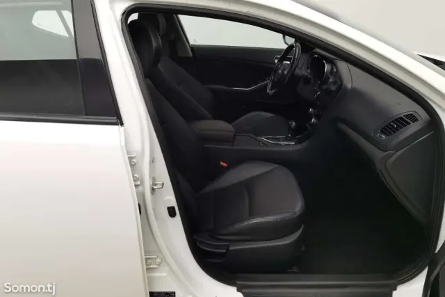 Kia K5 2014 · 2.0 AT