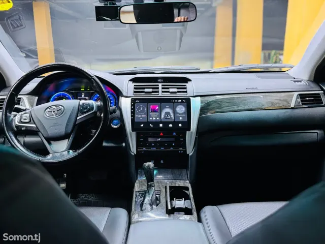 Toyota Camry 2015 · 2.5 AT