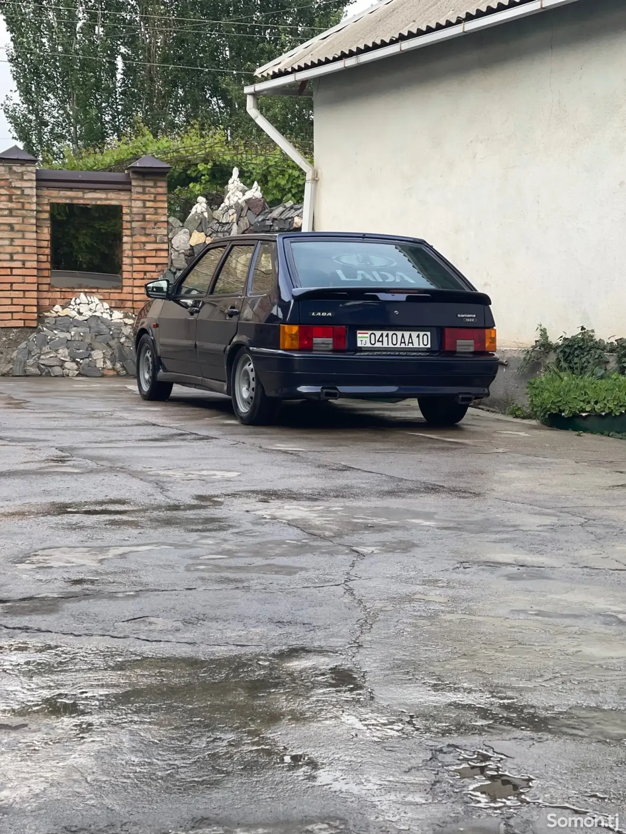 Lada (ВАЗ) 2114 2010 · 1.6 MT