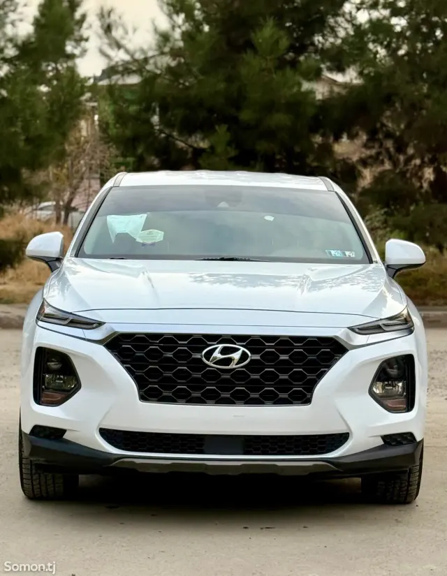 Hyundai Santa Fe 2019 · 2.4 AT
