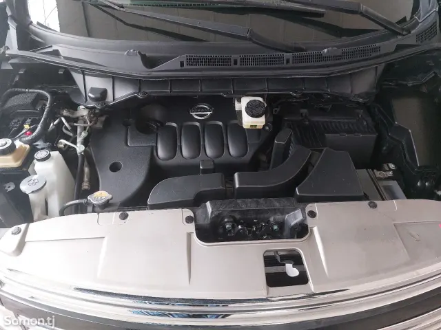 Nissan Elgrand 2014 · 2.5 AT