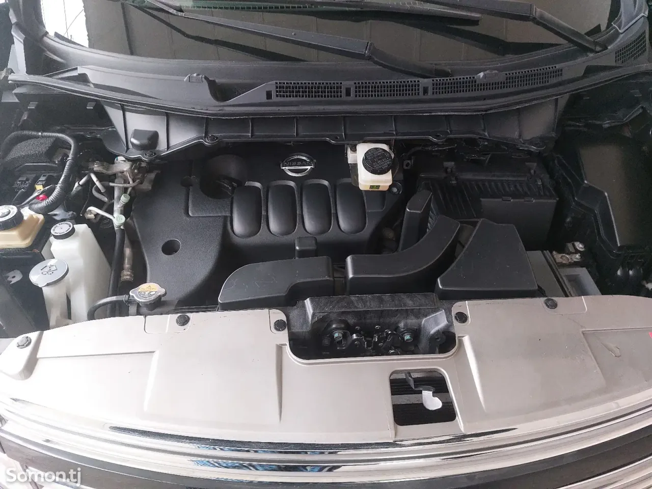 Nissan Elgrand 2014 · 2.5 AT