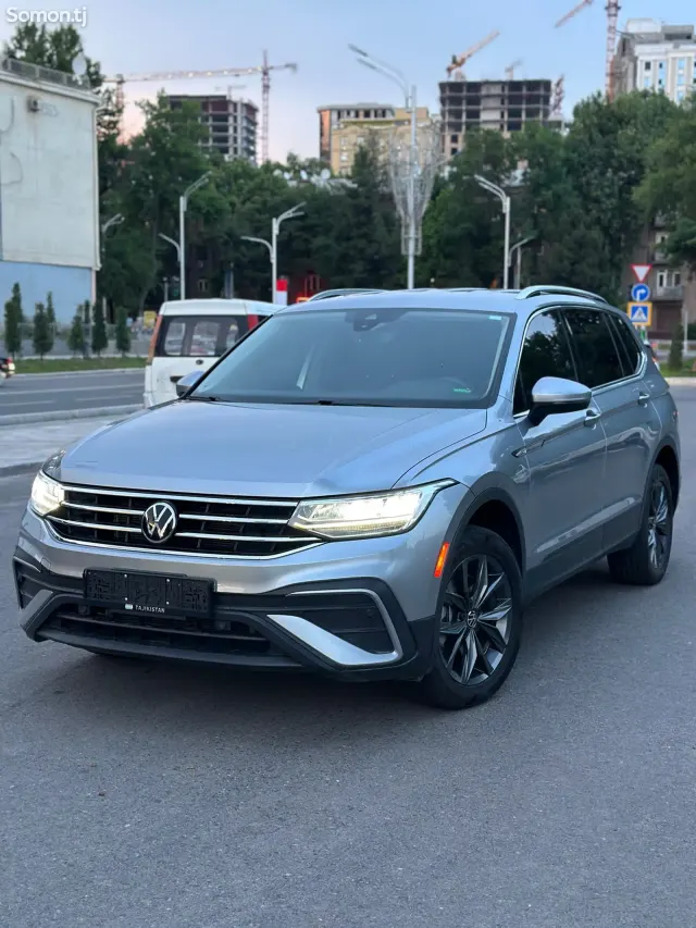 Volkswagen Tiguan 2023 · 2.0 AT
