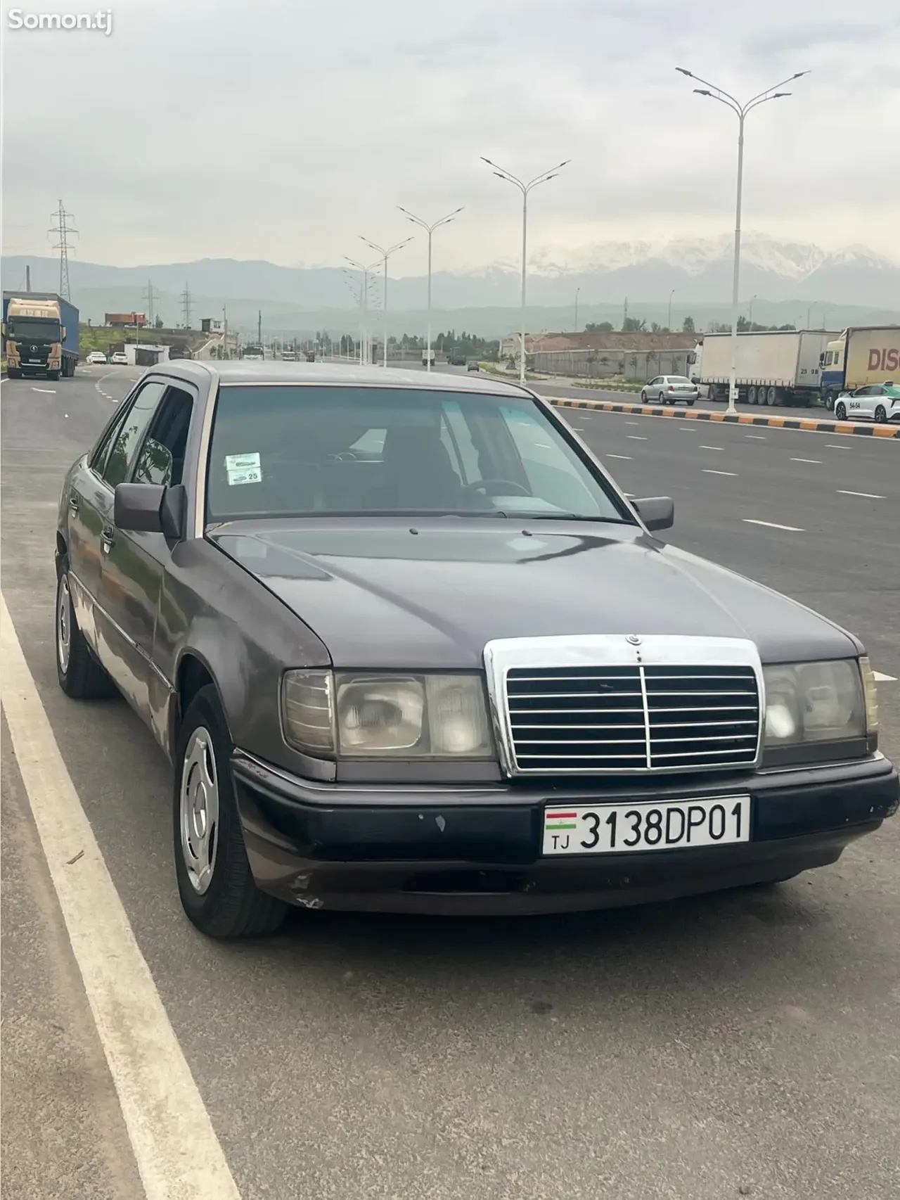Mercedes-Benz W124 1992 · 2.0 MT