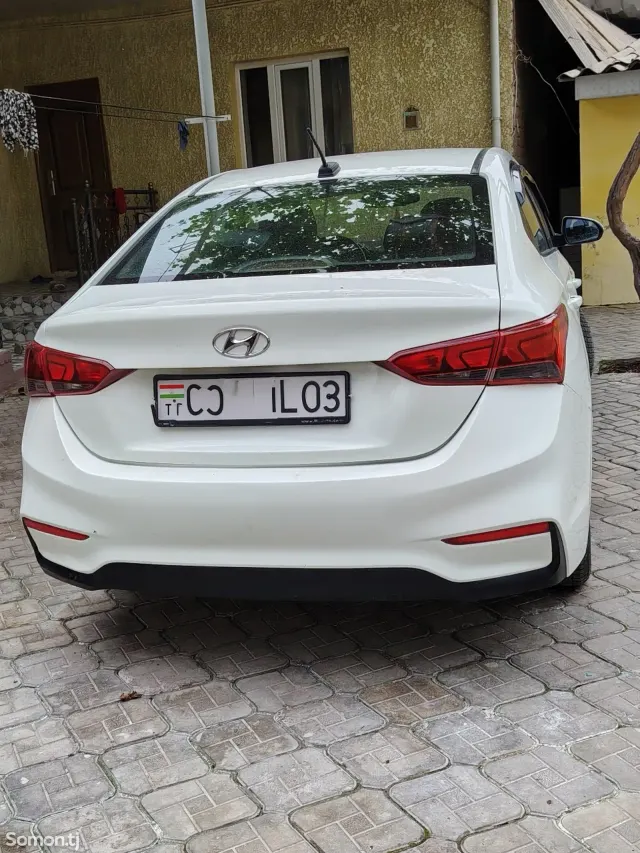 Hyundai Solaris 2019 · 1.6 AT