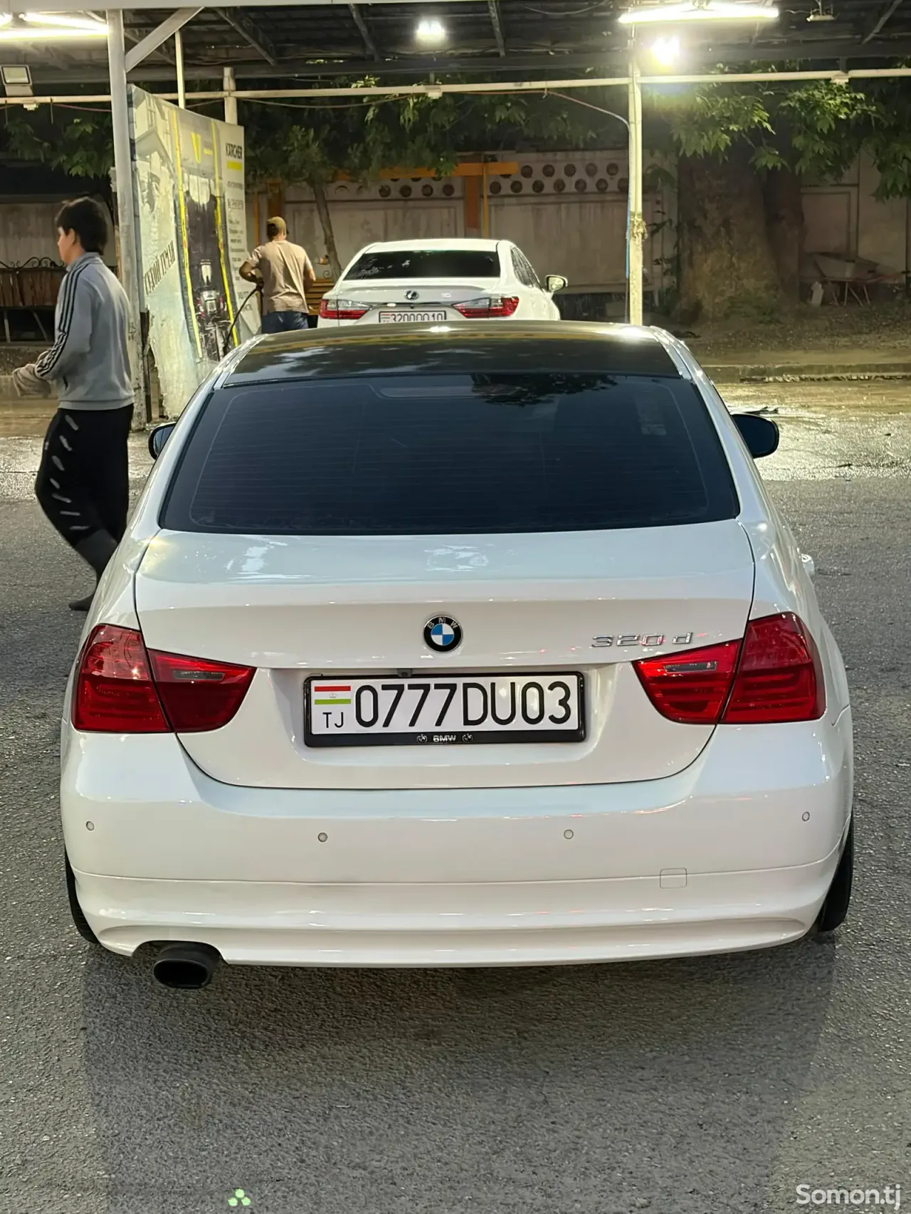 BMW 3 series 2009 · 2.0 AT