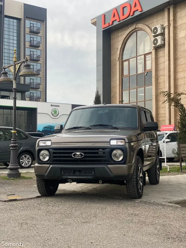 Lada (ВАЗ) Нива 2025 · 1.7 MT