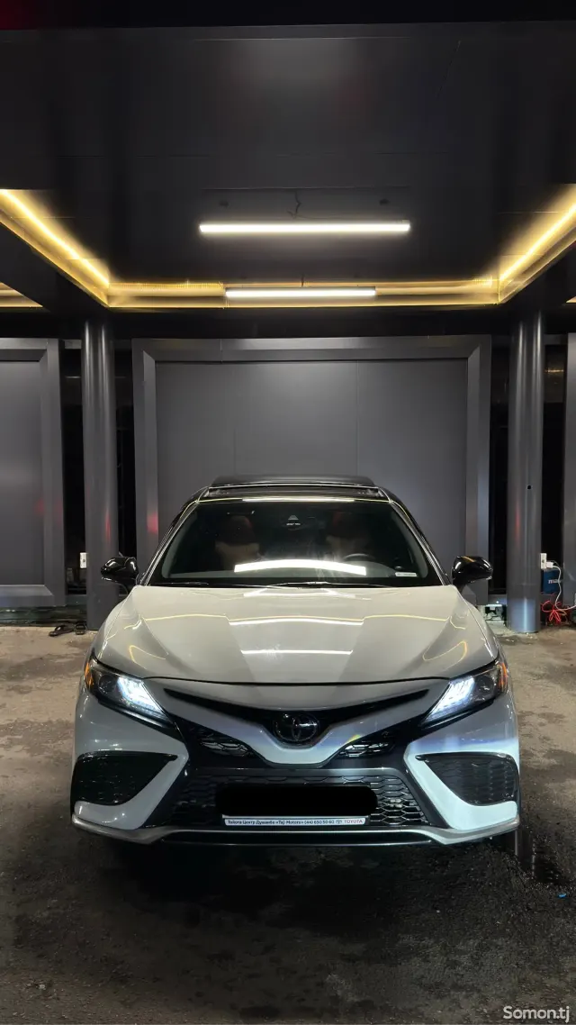 Toyota Camry 2022 · 2.5 AT