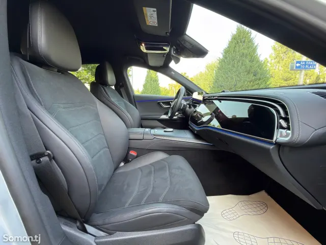 Mercedes-Benz E class 2025 · 2.0 AT