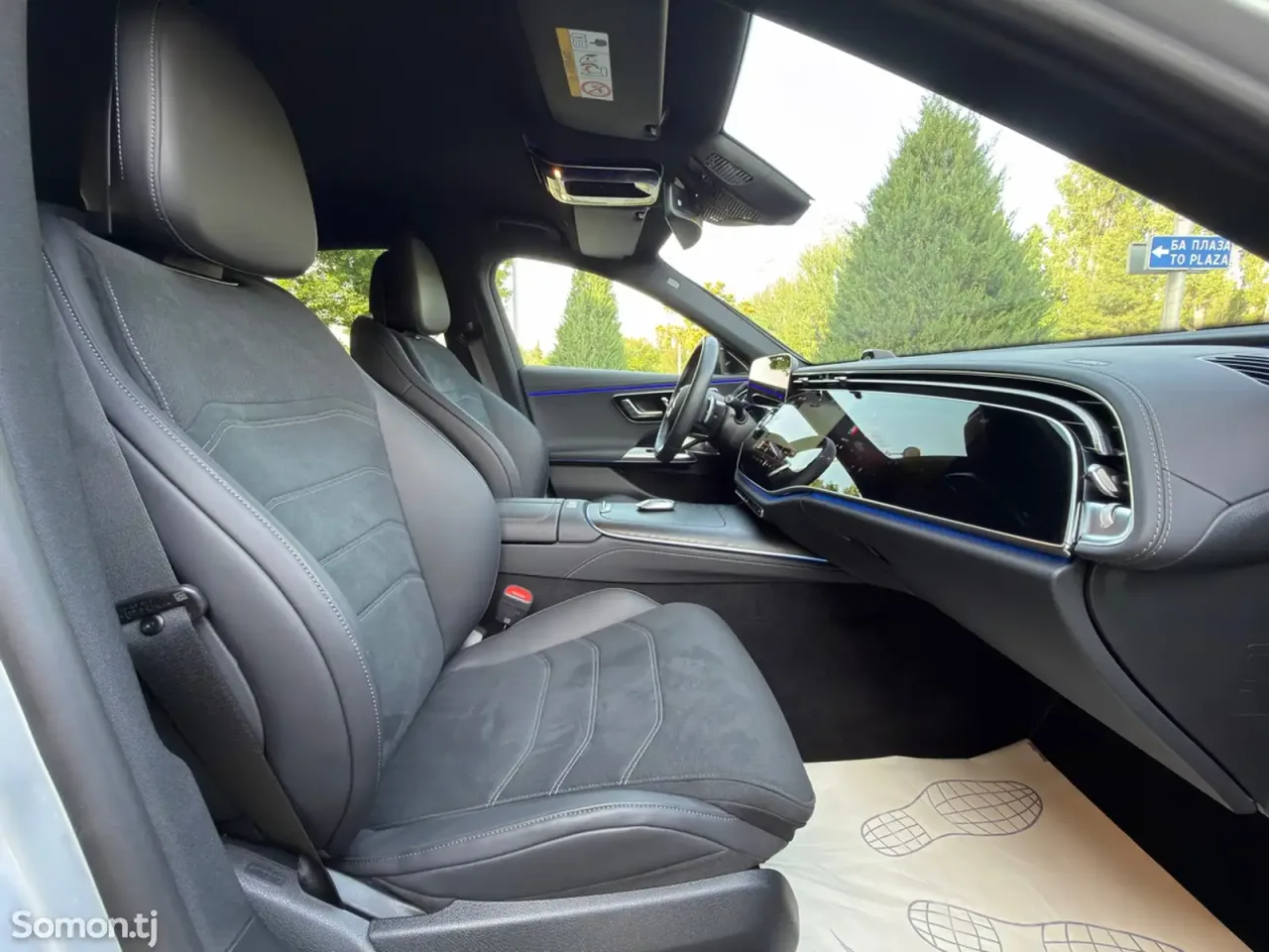 Mercedes-Benz E class 2025 · 2.0 AT