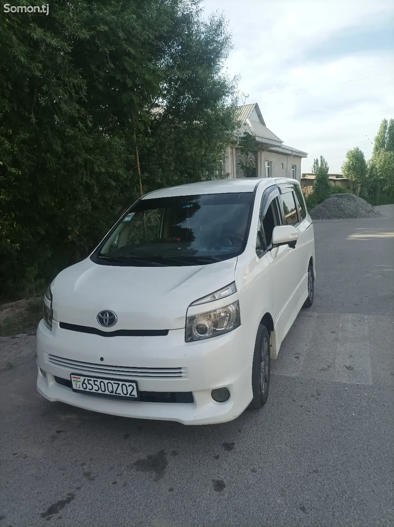 Toyota Voxy 2007 · 2.0 AT