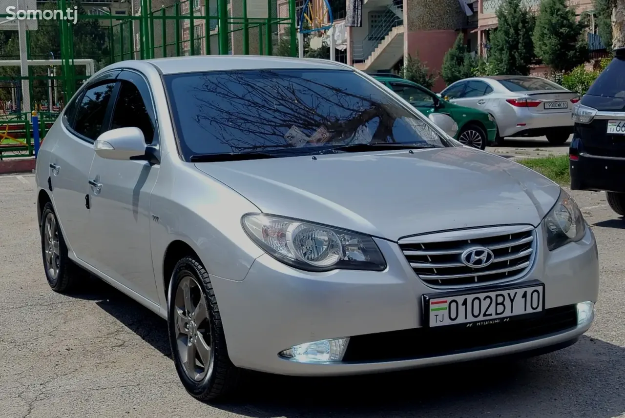 Hyundai Avante 2010 · 1.6 AT