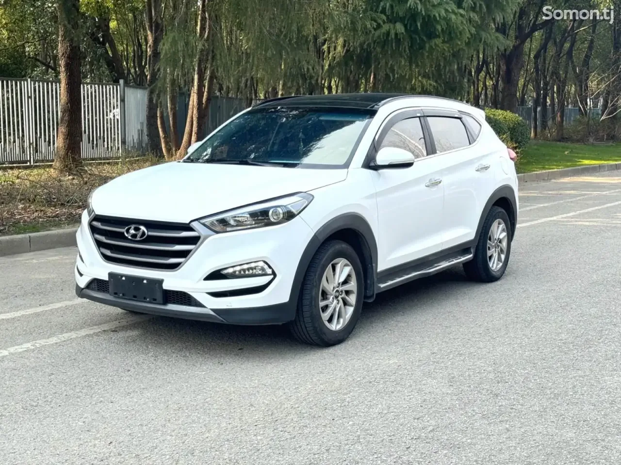 Hyundai Tucson 2016 · 1.6 AT