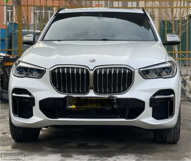 BMW X5 2023 · 4.4 AT
