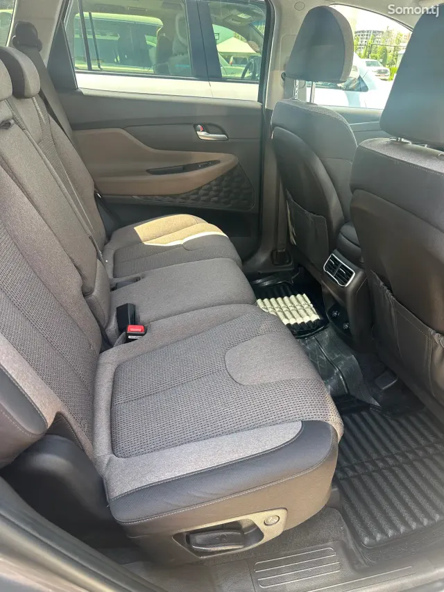 Hyundai Santa Fe 2023 · 2.5 AT