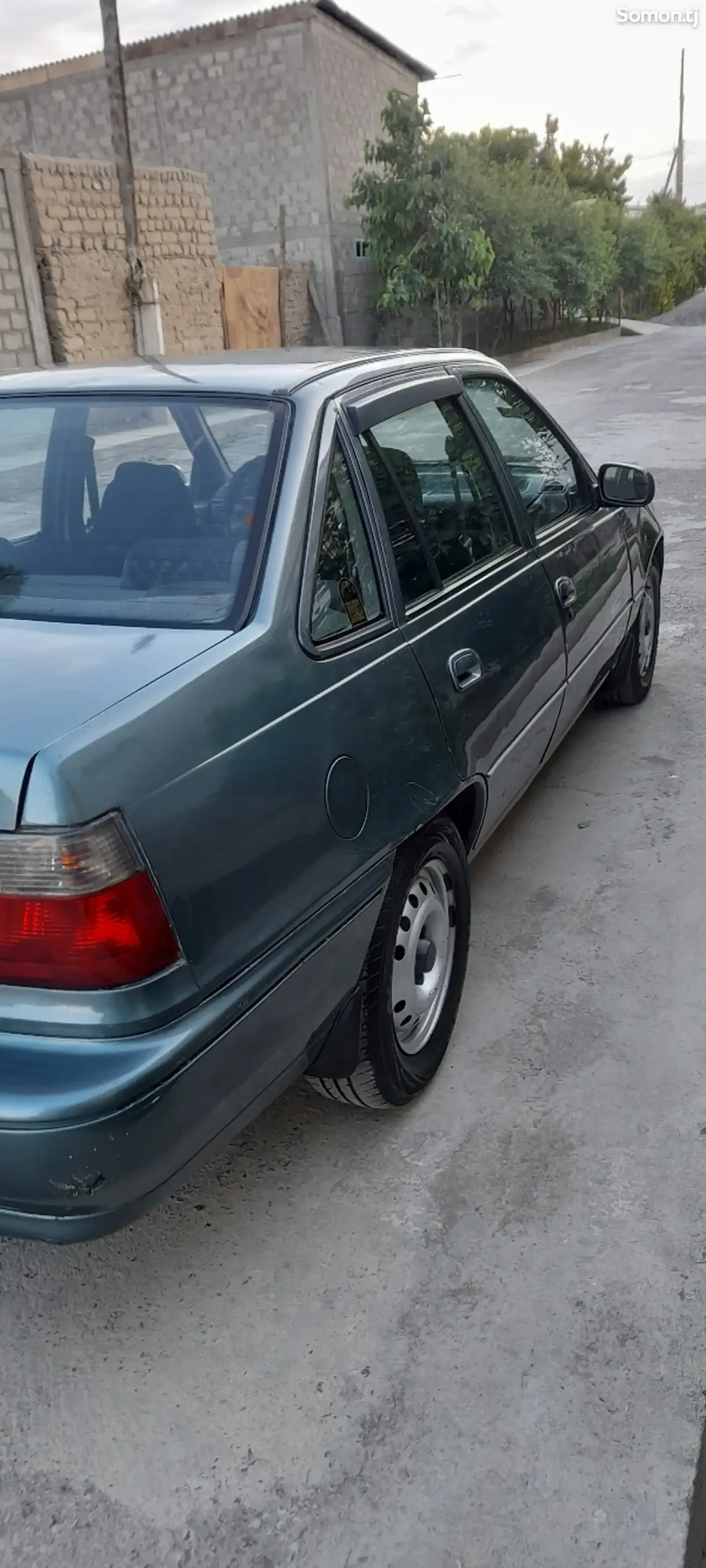 Daewoo Nexia 1996 · 1.6 MT