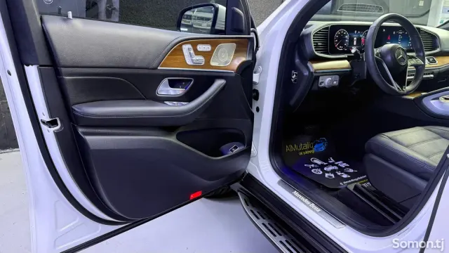 Mercedes-Benz GLE class 2024 · 3.5 AT