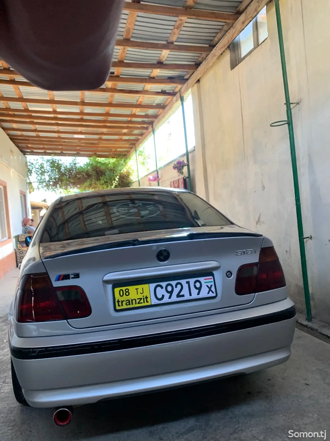 BMW 3 series 2002 · 1.8 MT