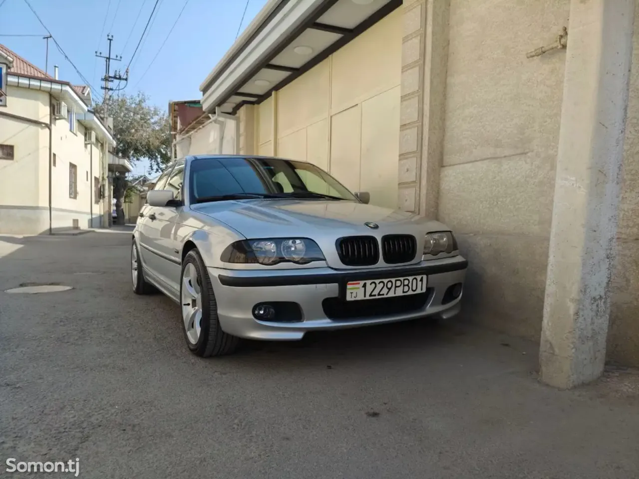 BMW 3 series 2000 · 1.8 MT