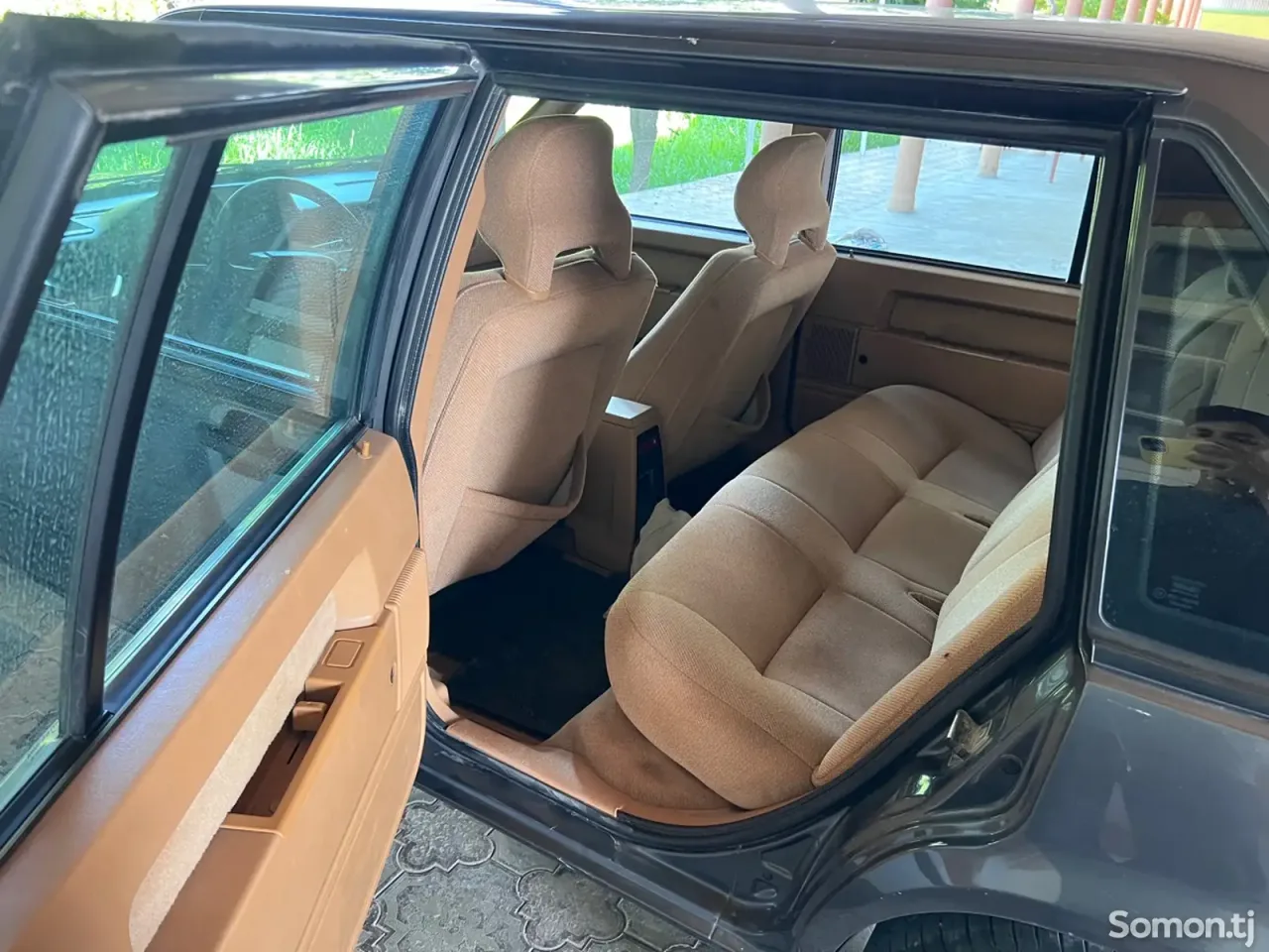 Volvo 940 1993 · 2.3 MT