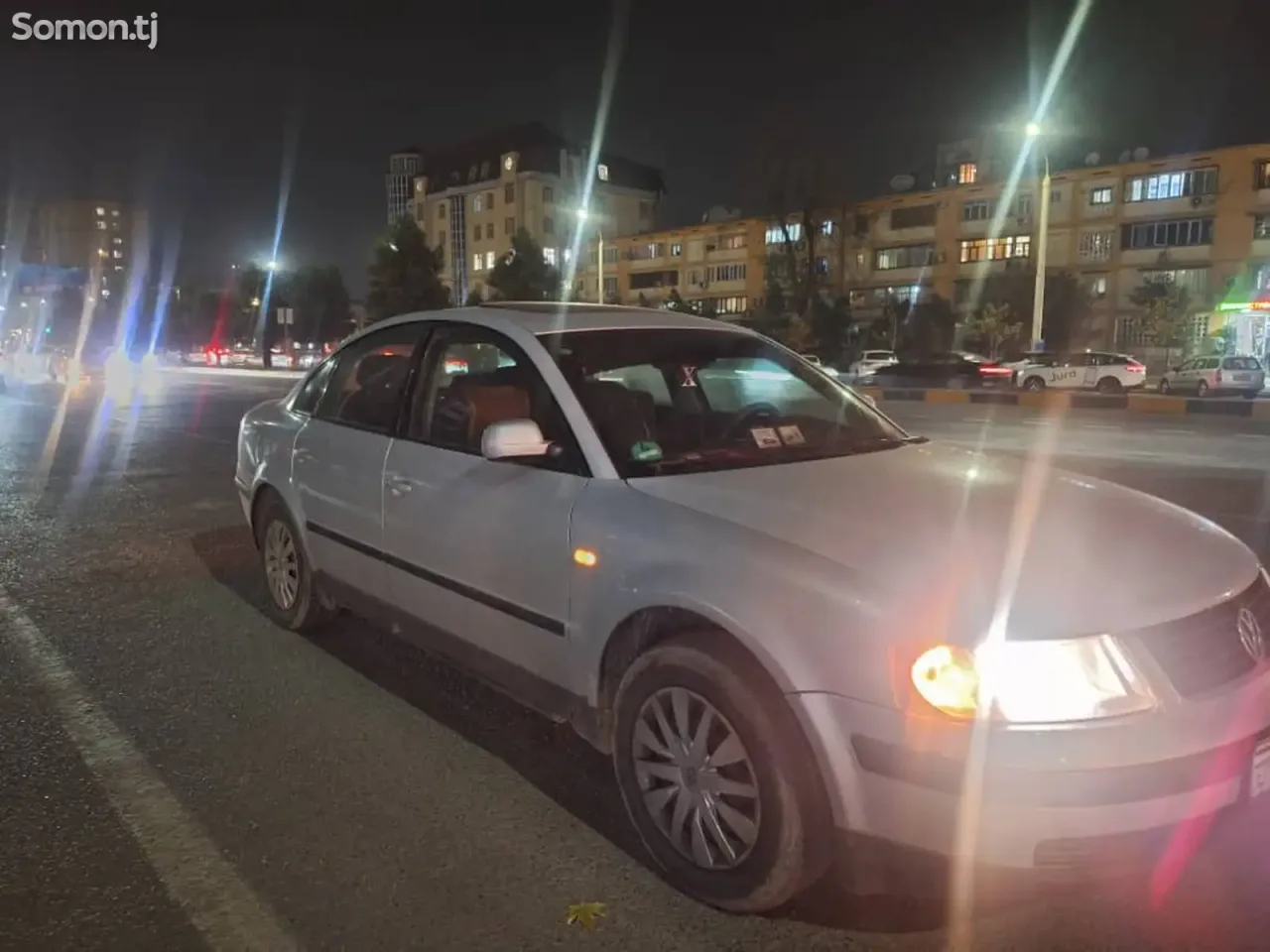 Volkswagen Passat 1998 · 1.6 MT