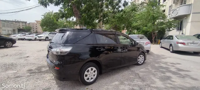 Toyota Wish 2014 · 2.0 AT