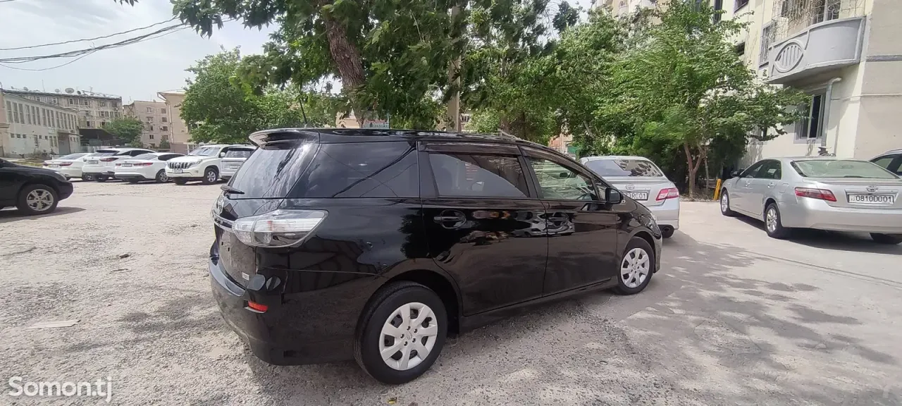 Toyota Wish 2014 · 2.0 AT