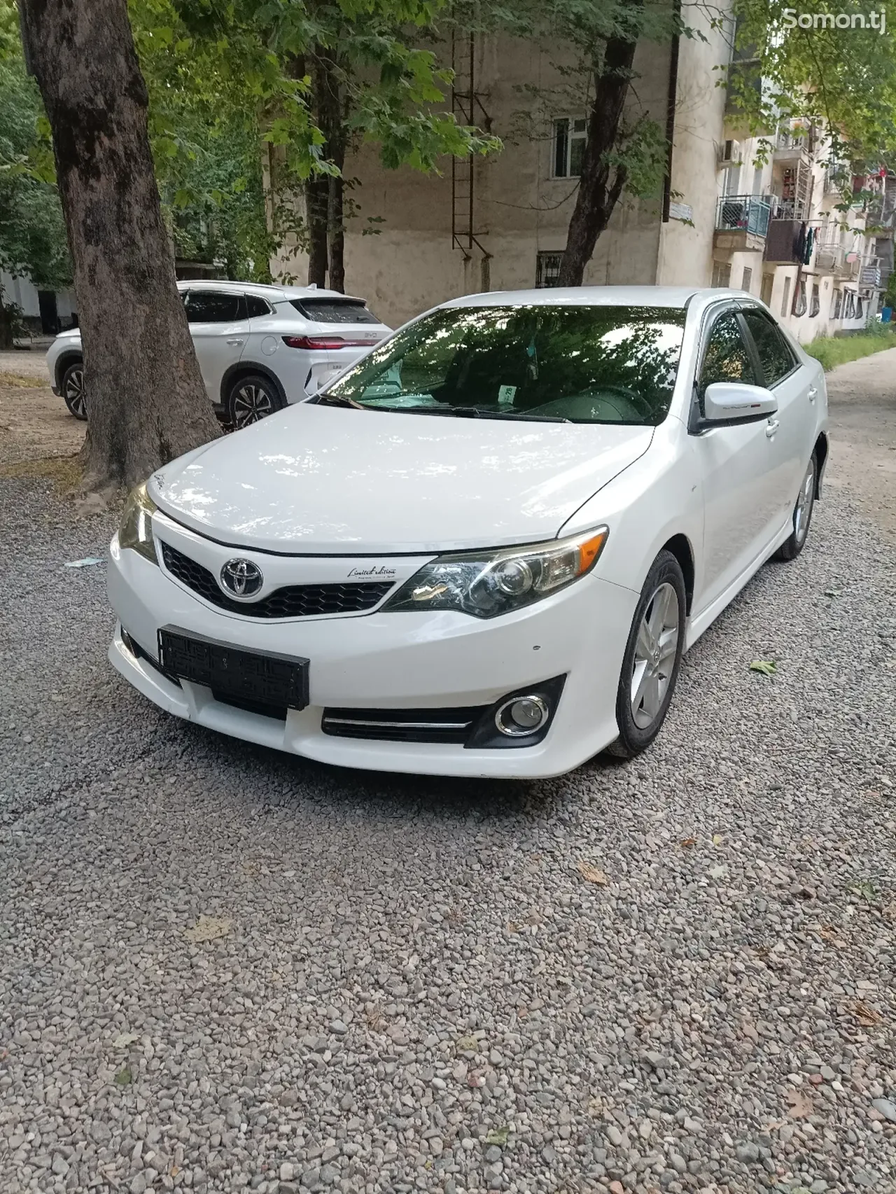 Toyota Camry 2013 · 2.5 AT