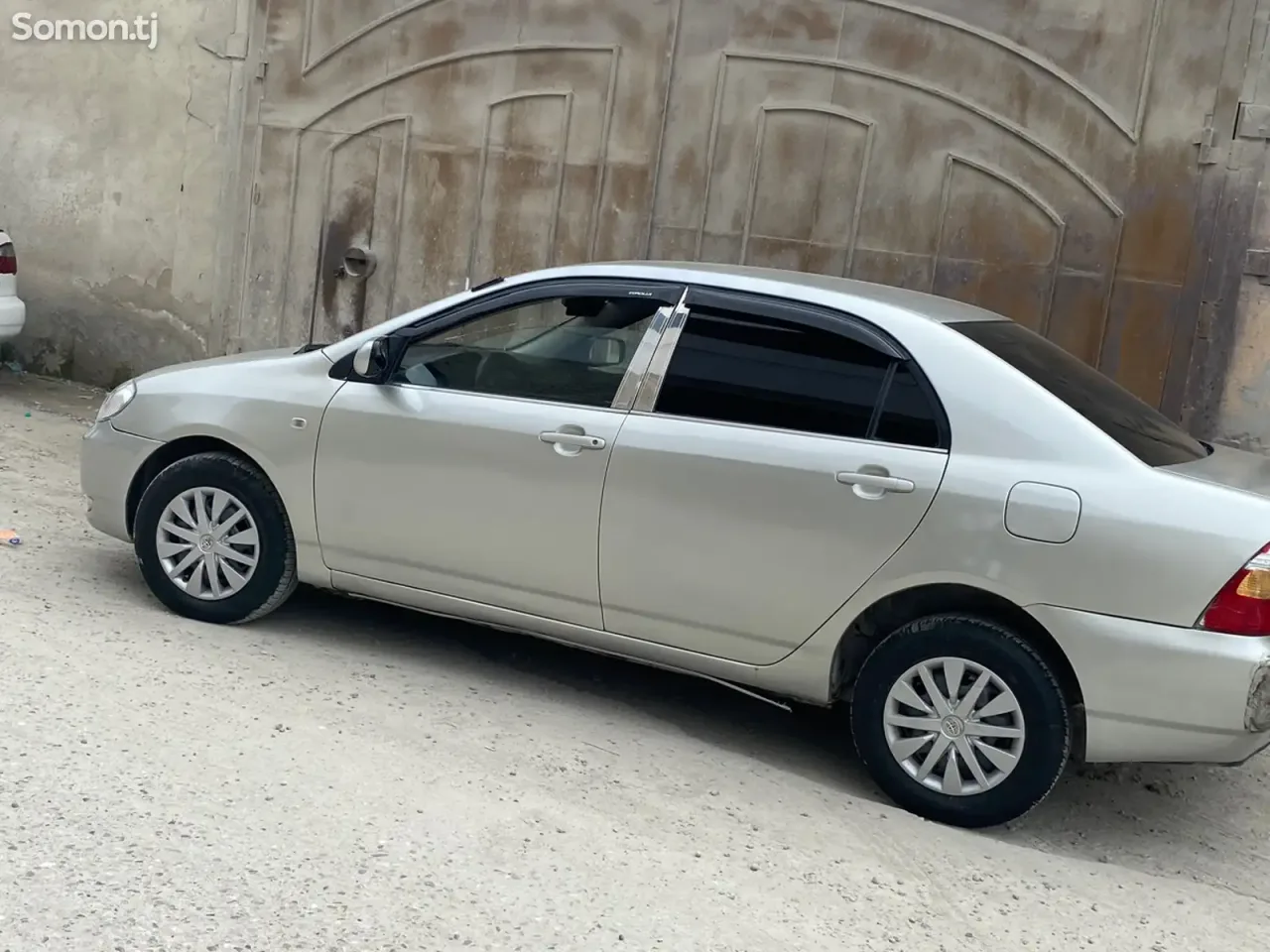Toyota Corolla 2004 · 1.5 AT