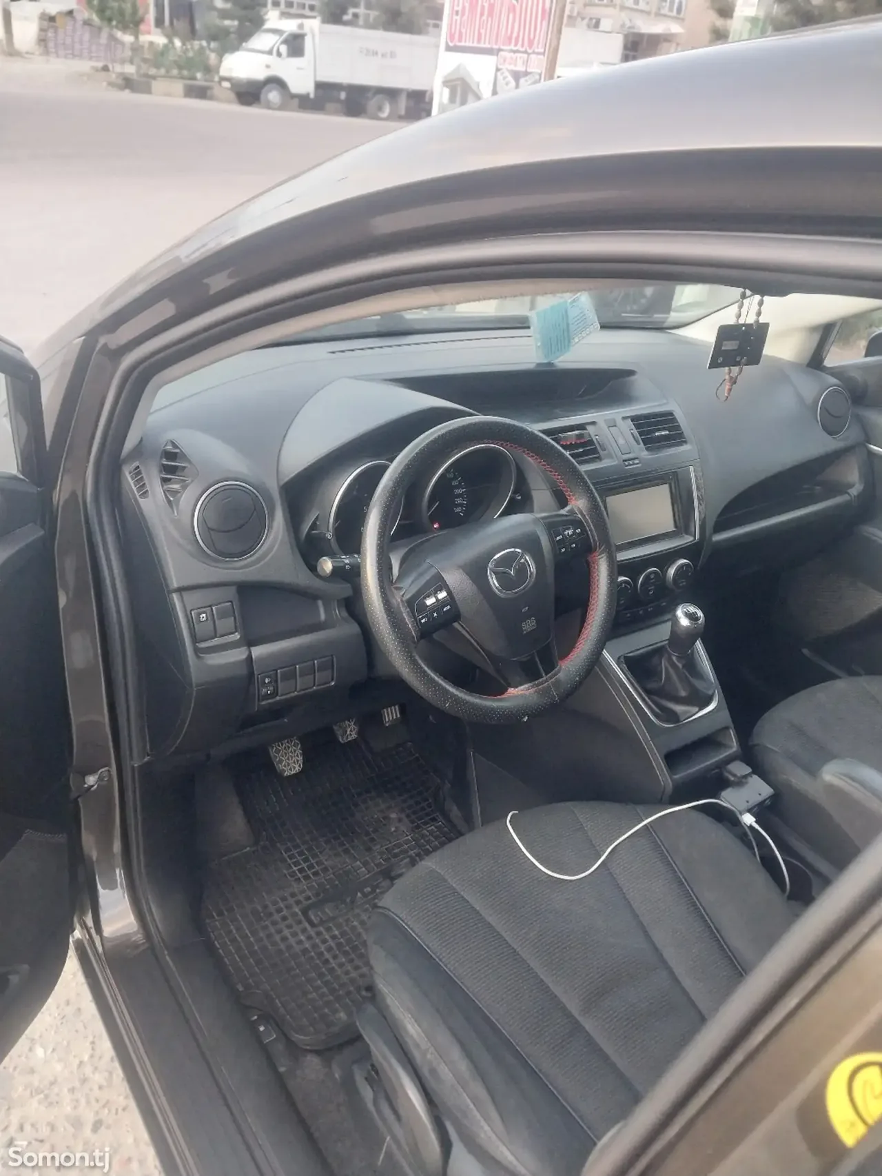 Mazda 5 2014 · 1.6 MT