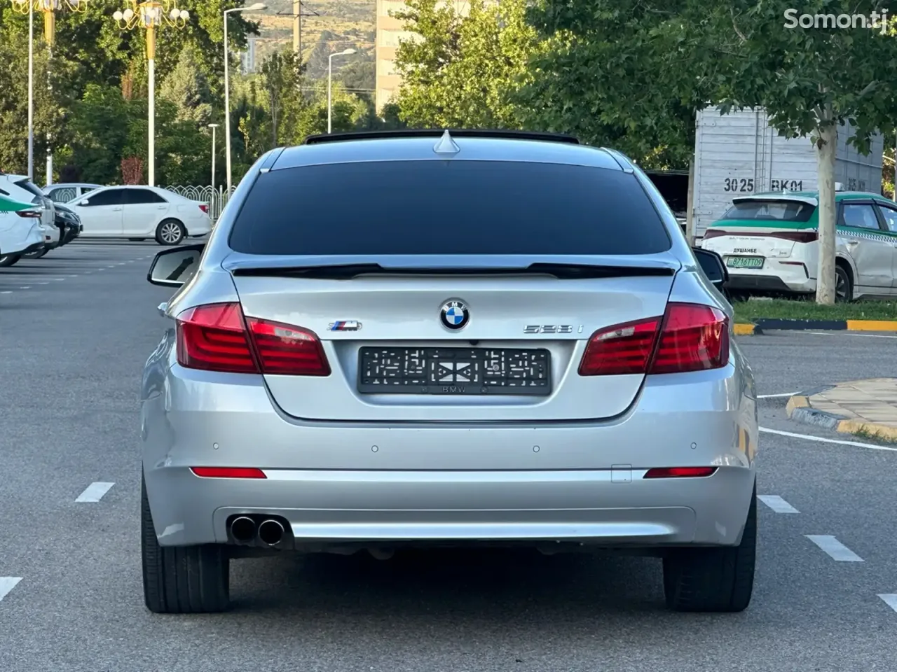 BMW M5 2011 · 2.8 AT