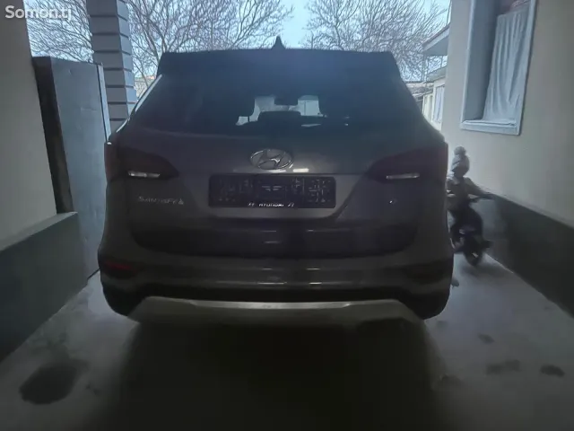 Hyundai Santa Fe 2015 · 2.0 AT