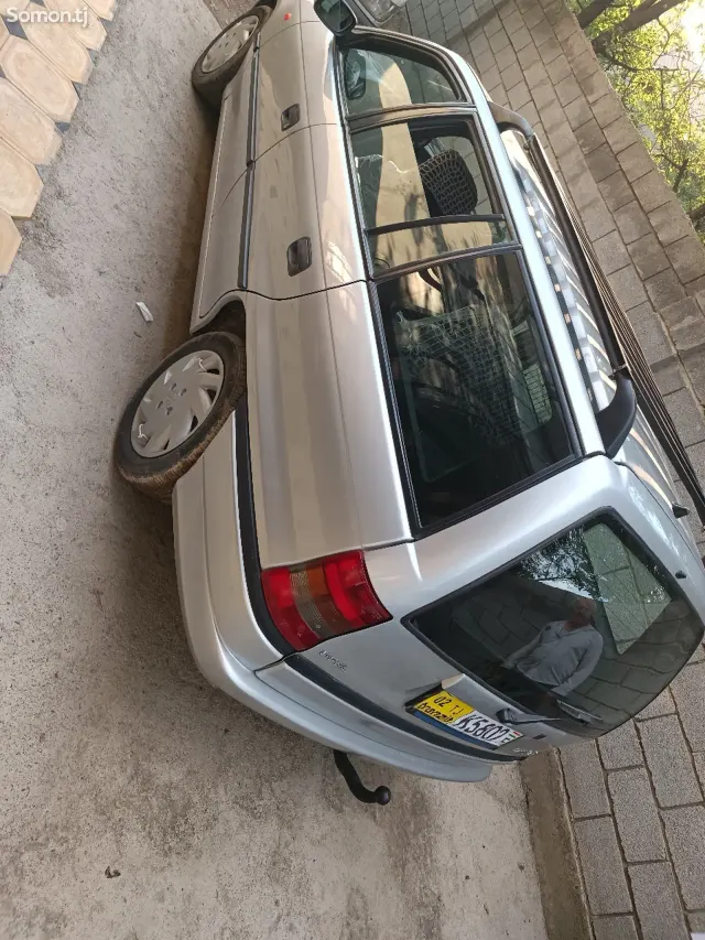 Opel Astra F 1998 · 1.6 MT