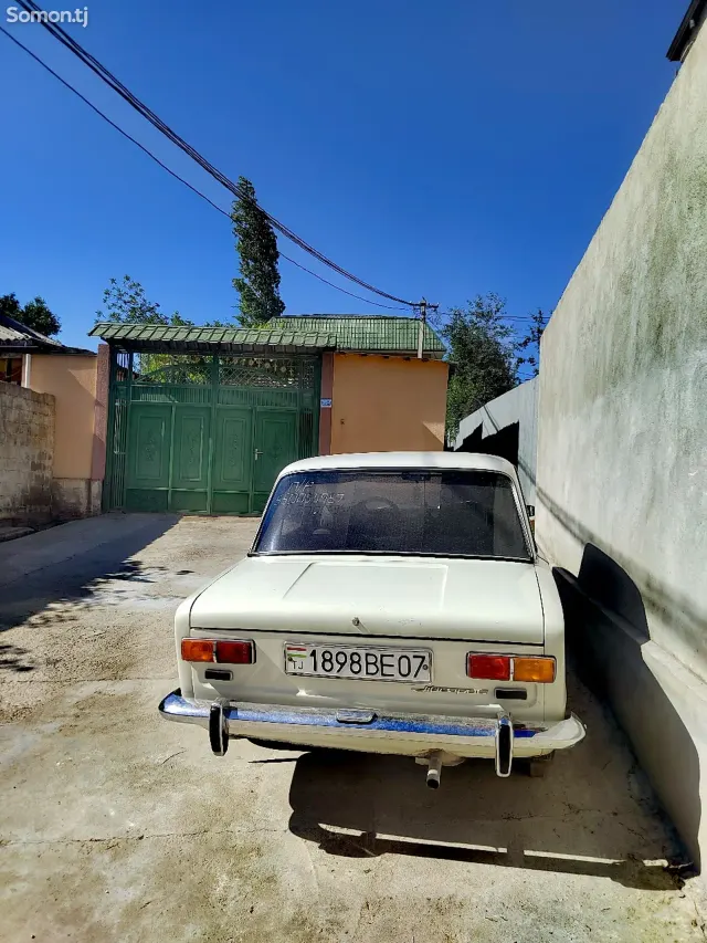 Lada (ВАЗ) 2107 1971 · 1.5 MT