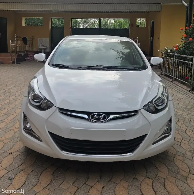 Hyundai Avante 2015 · 1.6 AT