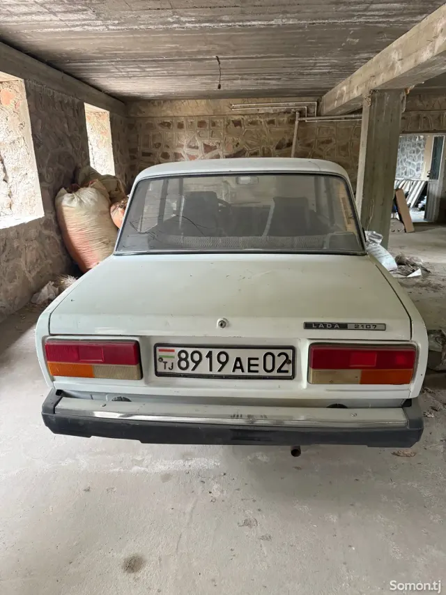 Lada (ВАЗ) 2107 1999 · MT