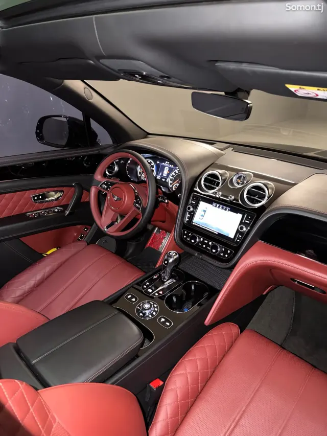 Bentley Bentayga 2018 · 6.0 AT