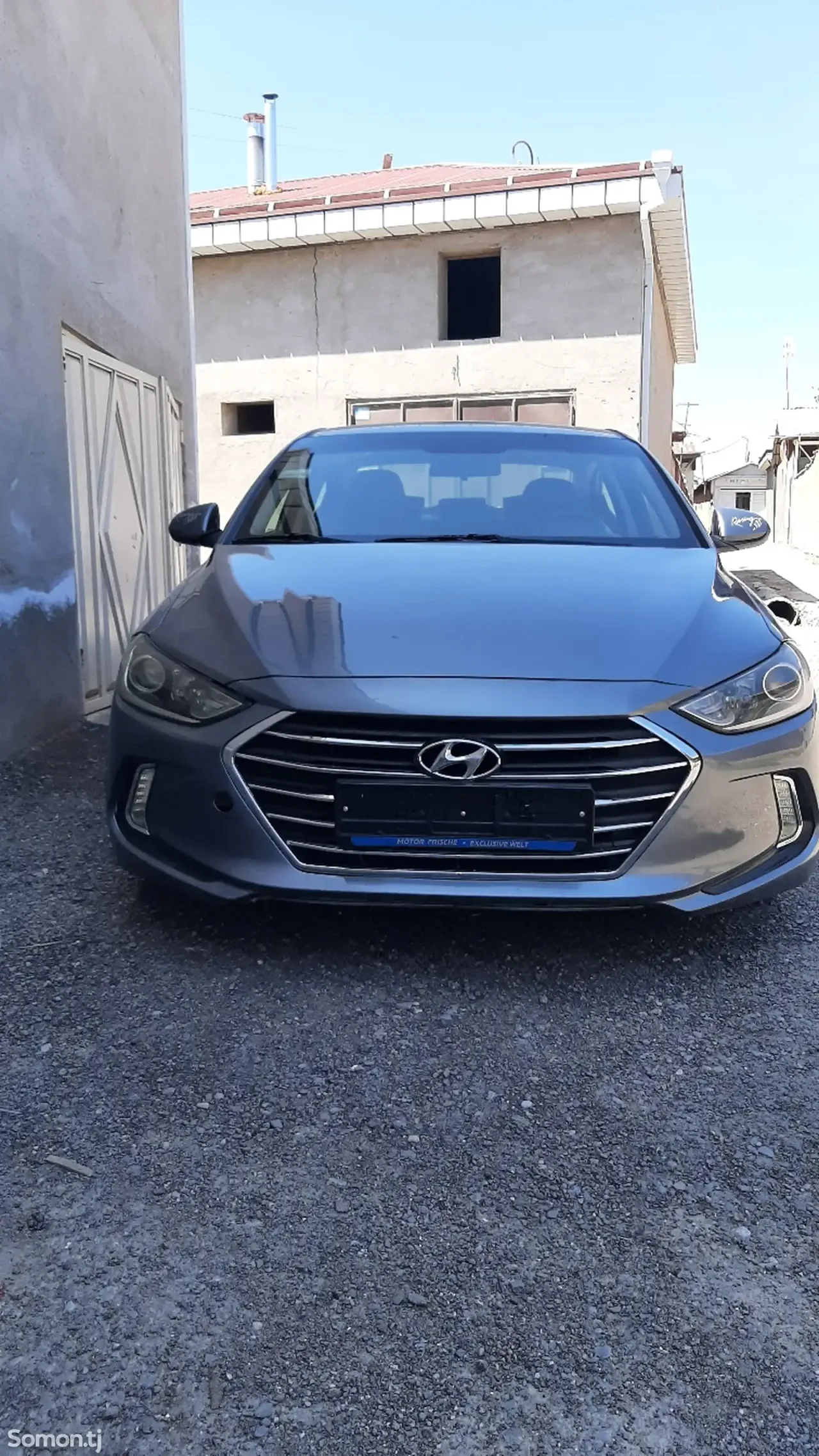 Hyundai Elantra 2018 · 2.0 AT