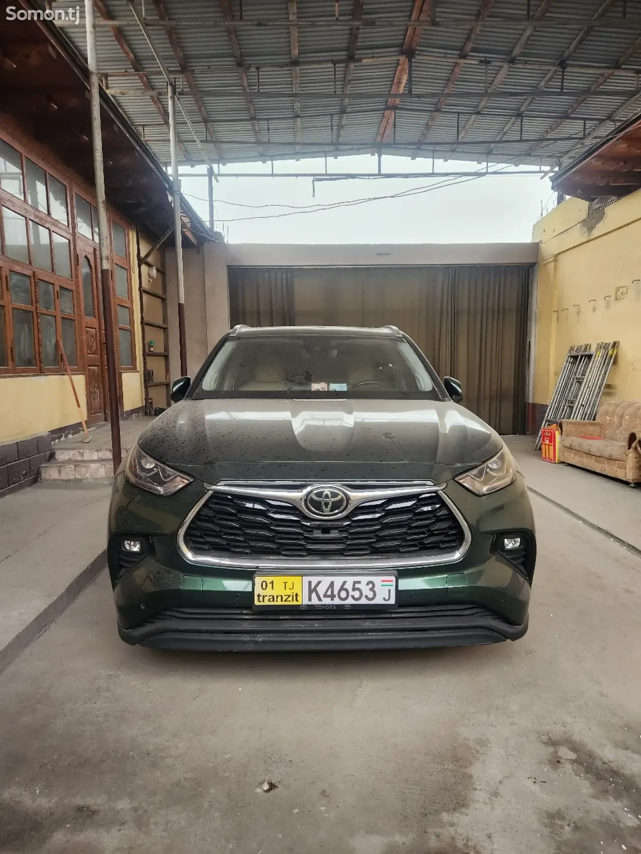 Toyota Highlander 2023 · 3.5 AT