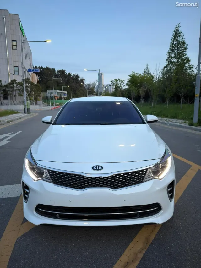 Kia K5 2016 · 2.0 AT