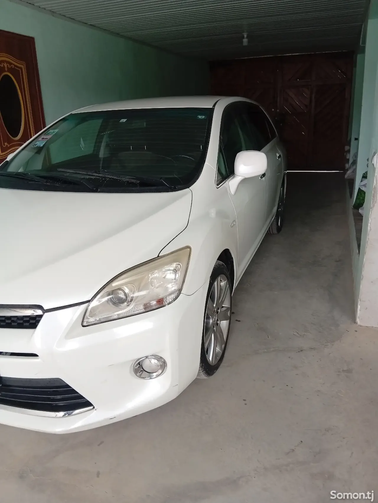 Toyota Mark X ZiO 2009 · 2.4 AT