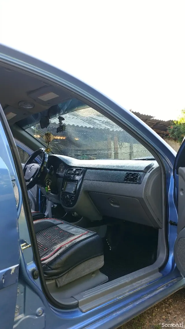 Chevrolet Lacetti 2008 · 1.6 AT