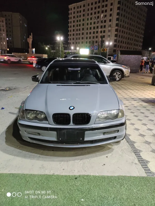BMW 3 series 2000 · 2.4 AT