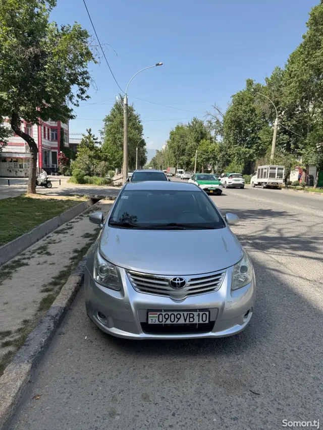 Toyota Avensis 2009 · 1.8 MT