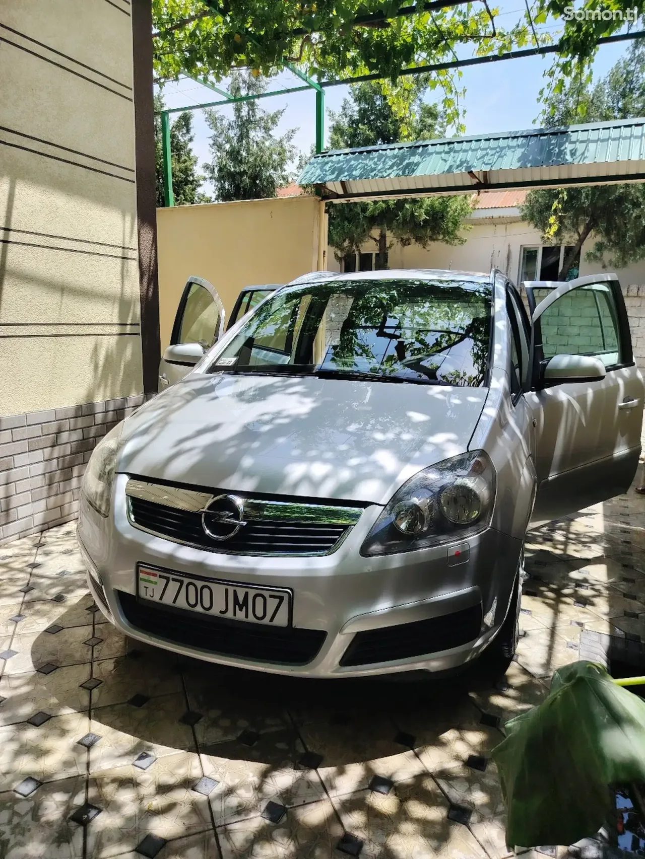 Opel Zafira 2007 · 2.2 AT