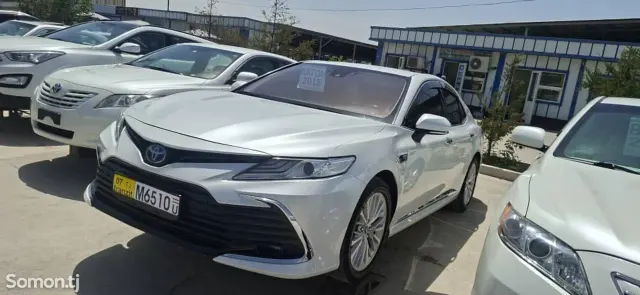 Toyota Camry 2018 · 2.5 AT
