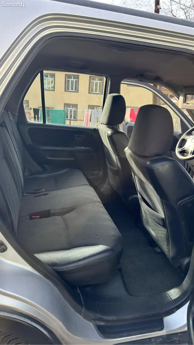 Honda CR-V 2002 · 2.0 MT