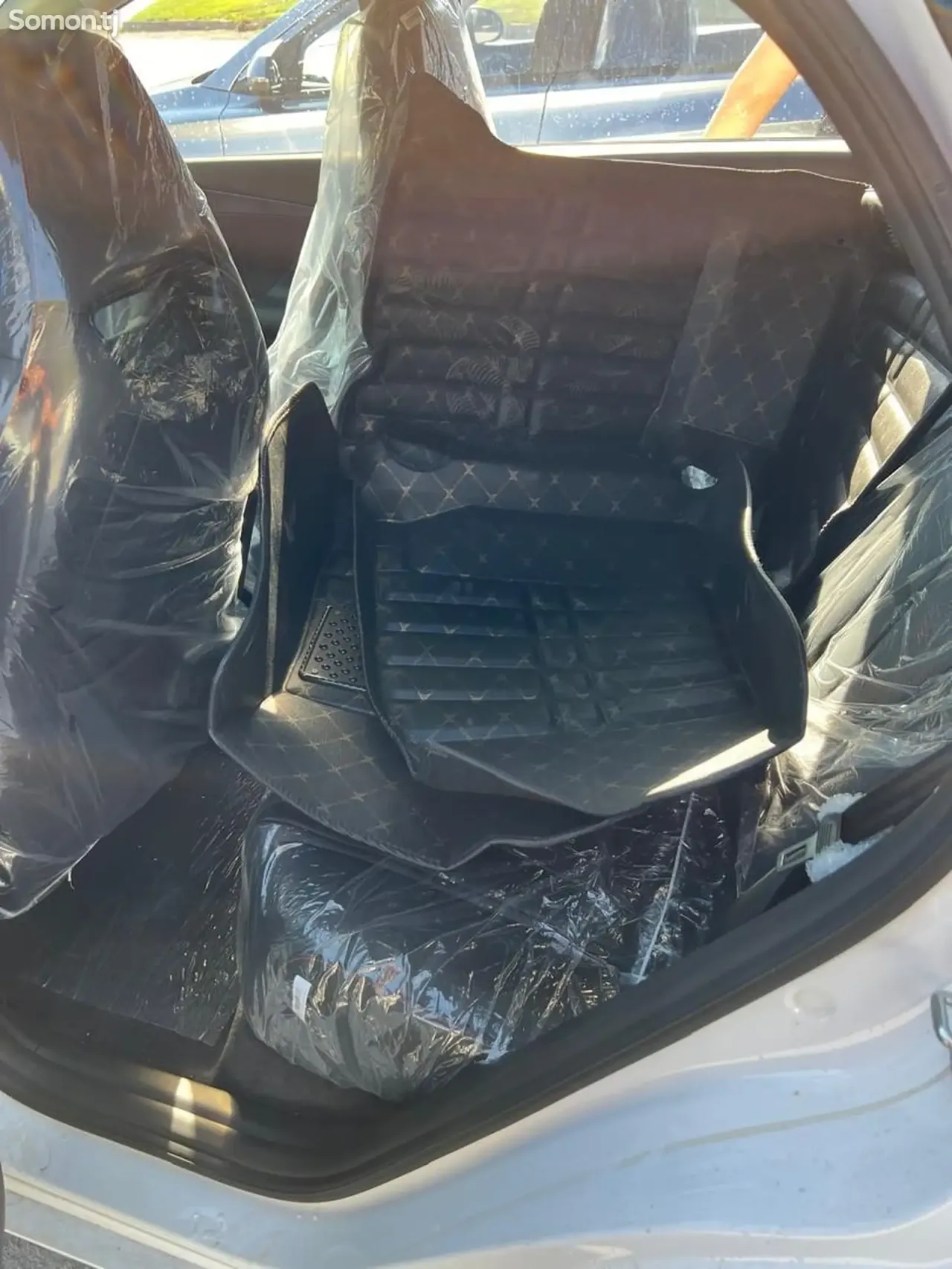 BYD E2 2025 · AT
