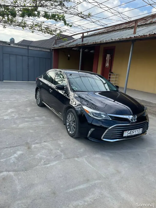Toyota Avalon 2013 · 2.5 AT